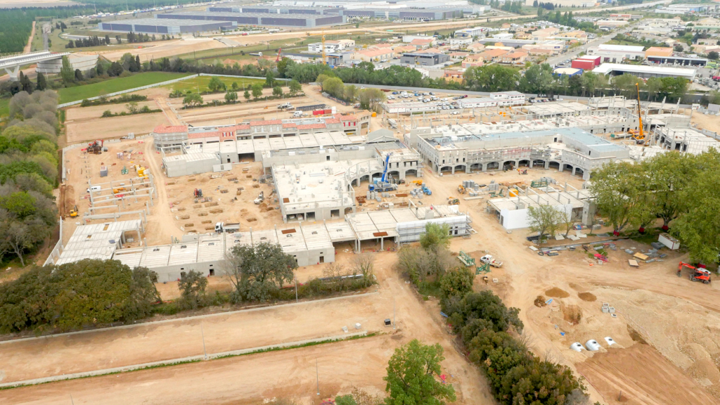 Le Village des Marques Miramas par AMOCER